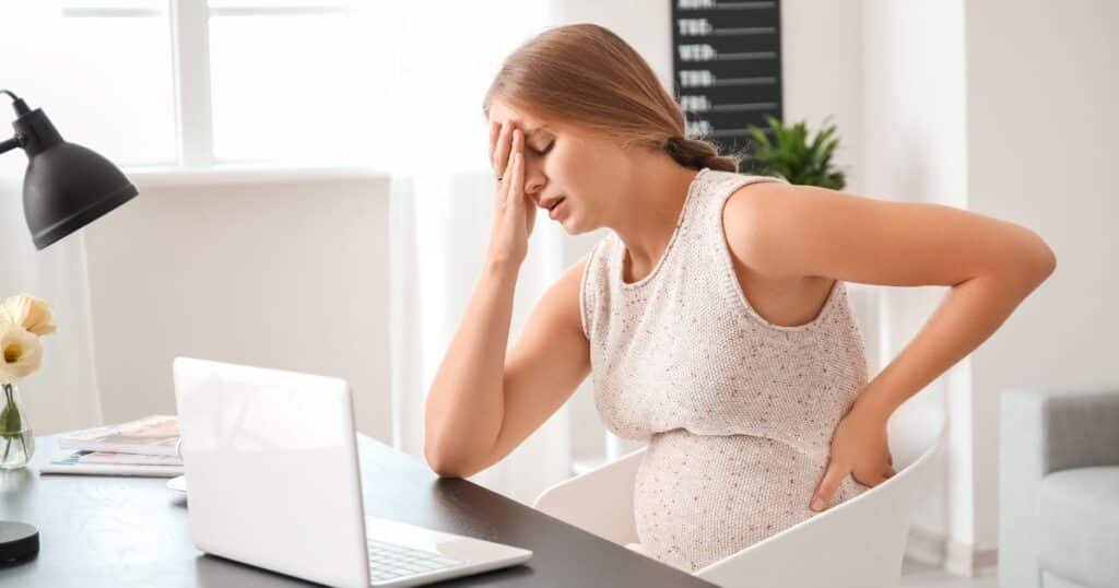manage stress at work while pregnant.